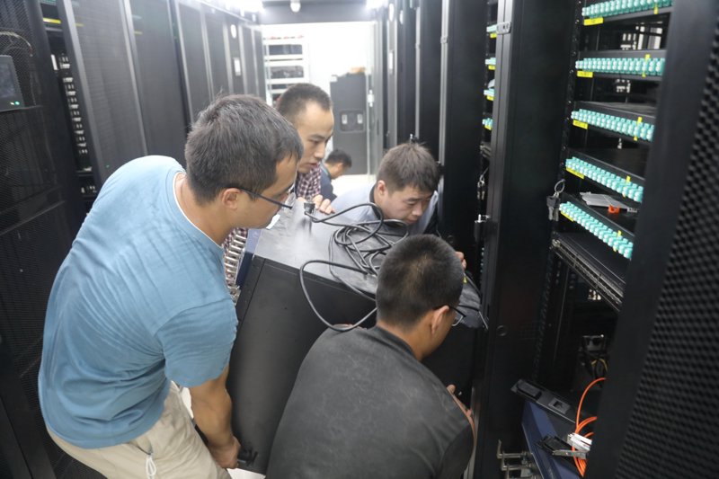 在网络维护的世界里,一名合格的网络维护员不仅是技术高手,更是问题解决大师。今天,让我们一起走进网络维护员的工作,看看他们是如何用故事化叙述手法打动人。